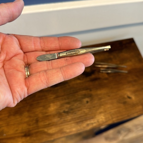 5 Vintage tweezers 2 Revlon 1 LaCross two unknown - Picture 4 of 10